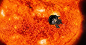 Terbang Sangat Dekat, Pesawat Luar Angkasa NASA Tangkap Suar Matahari