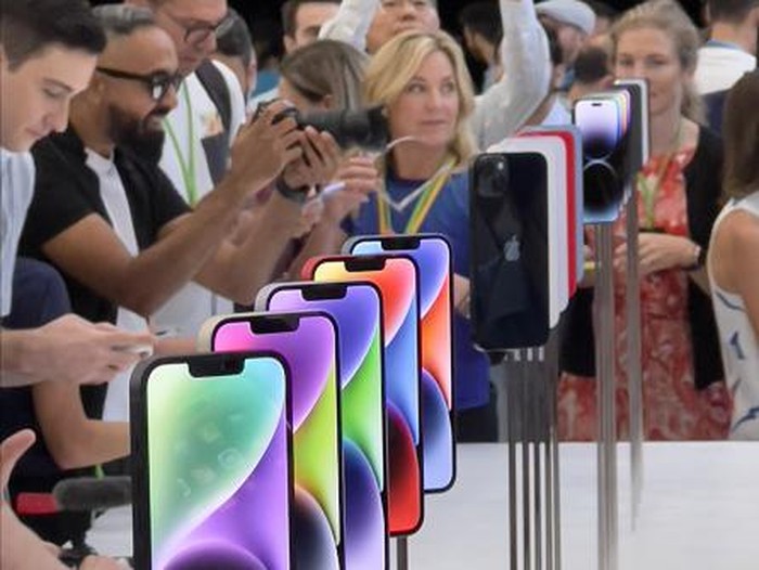 iPhone 14 Sudah Made In India, AirPods Menyusul
