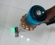 Review Dyson V15 Detect Absolute, Penyedot Debu yang Fun