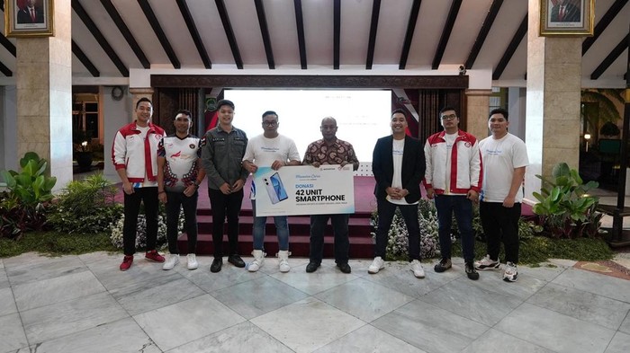 Dukung Esports Indonesia, Moonton Donasi HP ke Sekolah-sekolah