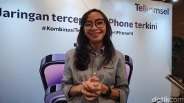 Gokil! Pelanggan Telkomsel Banyak Pesan iPhone 14 Pro Max Termahal