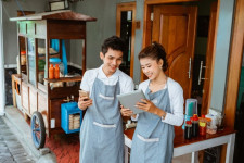 Riset: Komisi OFD Sepadan dengan Manfaat, GoFood Jadi Favorit UMKM