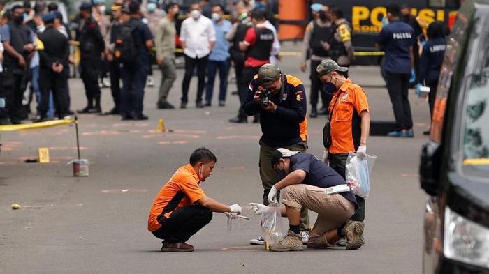 Dapat Foto Bom Bunuh Diri, Cukup Berhenti di HP Kamu!