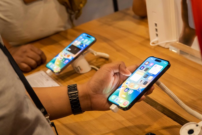 Kerusuhan Pabrik Bikin Pasokan iPhone Tersendat