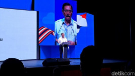Luhut: Semua Kebijakan Saat COVID-19 Pakai Studi Cepat