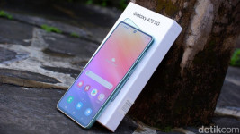 Samsung Kabarnya Takkan Rilis Galaxy A74, Kenapa?