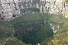 Xiaoxhai Tiankeng, Lubang Raksasa Terbesar dan Terdalam Dunia