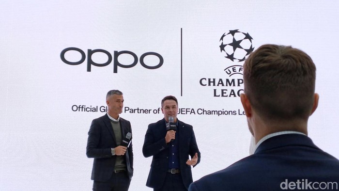 Michael Owen dan Luis Garcia Terkesima Pada Oppo Find N2 Flip