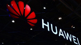 Kena Sanksi AS, Huawei Ganti 13.000 Suku Cadang Produknya