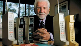 Pencipta Ponsel Ramal HP Masa Depan Bisa Ditanam di Tubuh Manusia