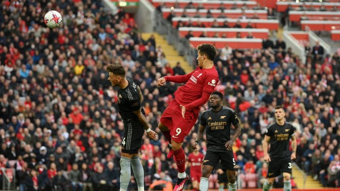 Gemuruh Anfield Bikin Arsenal Tak Berdaya