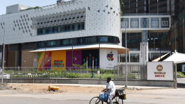 Apple Store Pertama Siap Dibuka di India, Kapan Indonesia?