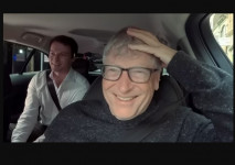 Bill Gates Jajal Mobil Otonom, Komentarnya Mengejutkan