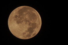 Fenomena Astronomi April 2023: Pink Moon hingga Gerhana Matahari Hibrida