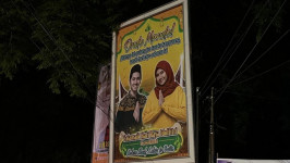 Heboh Penampakan Shenina dan Emir pada Billboard Lebaran di Padang