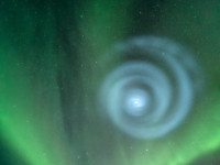 Penampakan Spiral Biru Aneh di Langit Alaska, Ternyata Ini Penyebabnya