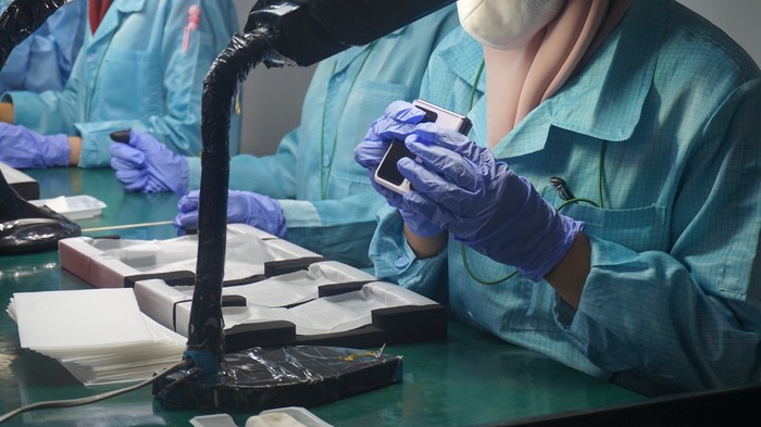 Diproduksi di RI, OPPO Find N2 Flip Bawa Teknologi Engsel Terbaik