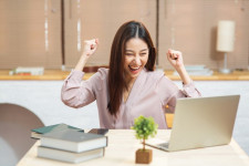 Dapatkan Cuan Berlipat dengan Manfaatkan Jaringan Internet Cepat