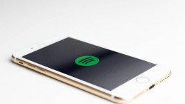 Spotify PHK Ratusan Karyawan Bagian Podcast