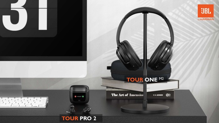 JBL Tour Pro 2, TWS yang Punya Smart Charging Case