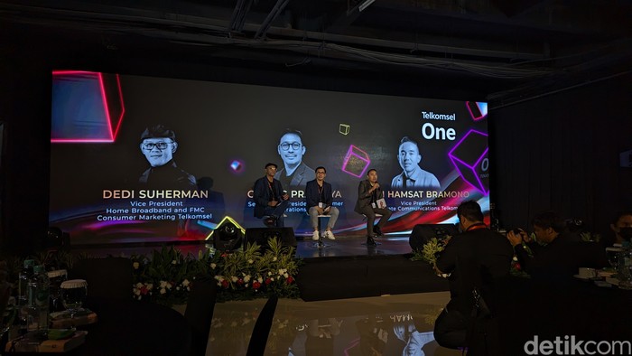 Telkomsel One Hadir, Bagaimana Nasib IndiHome dan Orbit?