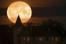 Apa Itu Supermoon yang Bakal Hiasi Langit 1 Agustus