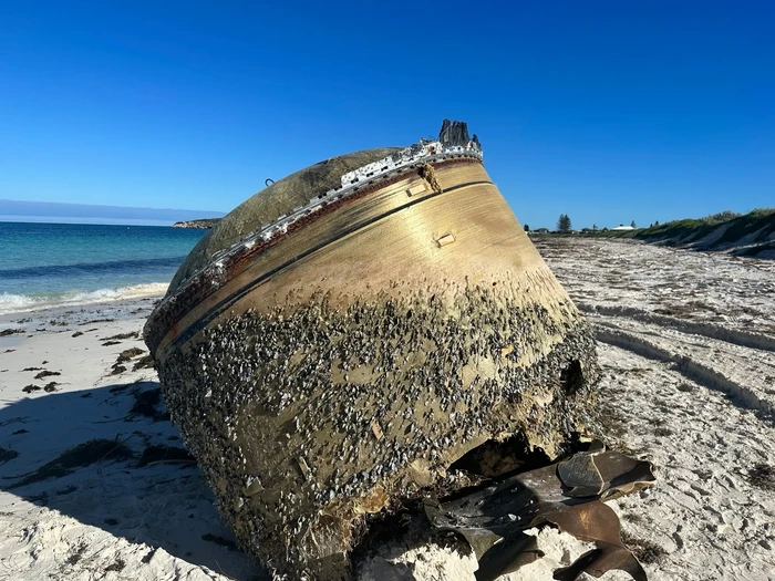 Misteri Silinder Misterius di Pantai Australia Terungkap