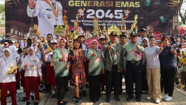 Pemkot Madiun Bagikan 9.400 Chromebook untuk Siswa SD dan SMP