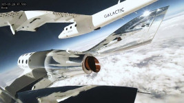 Virgin Galactic Bakal Bawa Warga Sipil ke Luar Angkasa Lagi