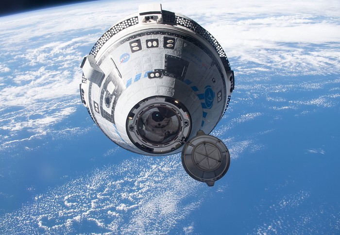 Pesawat Antariksanya Rusak Terus, Boeing Dipermalukan SpaceX