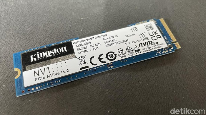 SSD Adalah: Fungsi, Jenis, Kelebihan dan Kekurangan, serta Bedanya dengan HDD