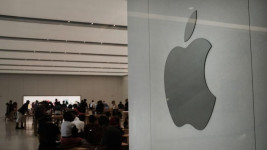 Laporan Keuangan Apple Q2 2023:  Hardware Turun - Services Naik