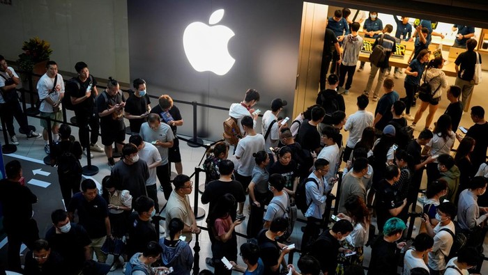 Penjualan Perdana iPhone 15 Mengular, di Indonesia Bagaimana?