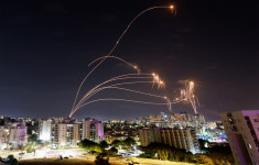 Iron Dome Dijebol Roket Hamas Karena Israel Terlalu Sombong