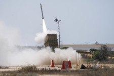 Iron Dome Gagal Total Bendung Roket Hamas? Ini Kata Pakar