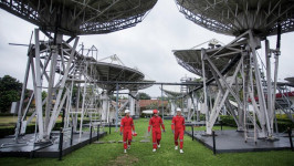 Telkomsat Mau Makin Gencar Pakai Internet Starlink di Indonesia?