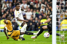 Real Madrid Ditahan Imbang Rayo Vallecano, Vini Keberatan Nomor Punggung