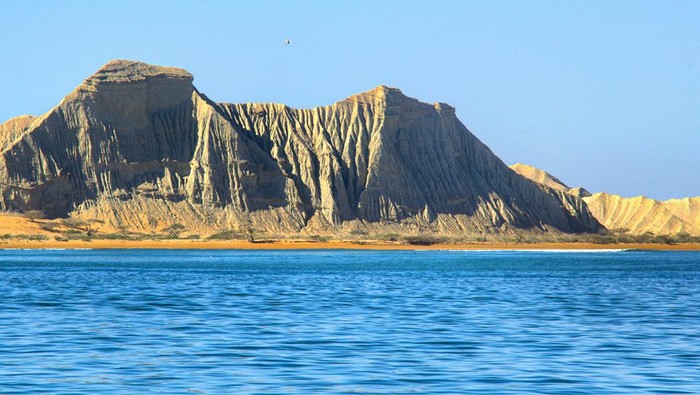 Mengenal Pulau Astola di Pakistan yang Disebut Tempat Dajjal Dikurung