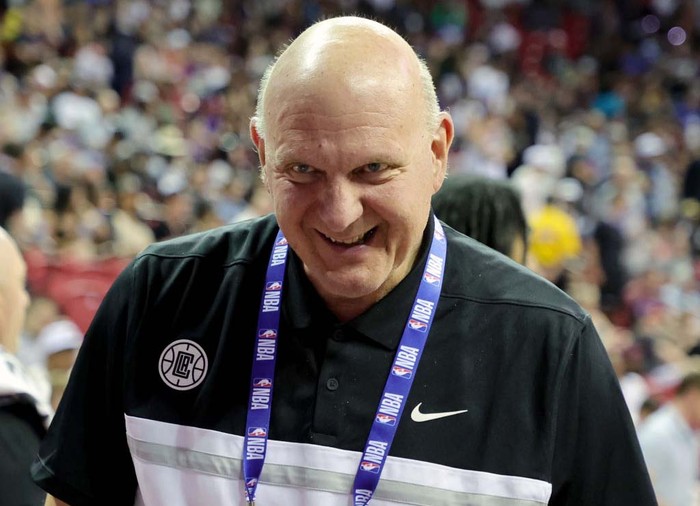 Cuma Ongkang-ongkang Kaki, Steve Ballmer Dapat Rp 15 Triliun