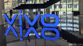 Mengintip Proses Produksi HP Vivo Langsung di China