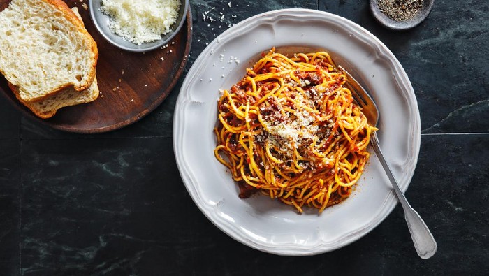 Mahasiswa Meninggal 10 Jam setelah Makan Spaghetti dari 5 Hari Lalu