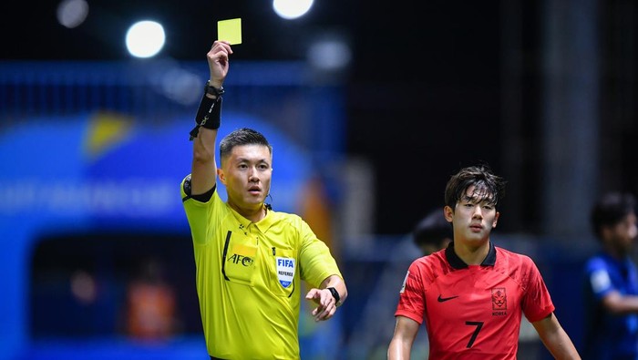 Wasit Shen Yinhao Rugikan Timnas Indonesia Bikin Emosi Jiwa
