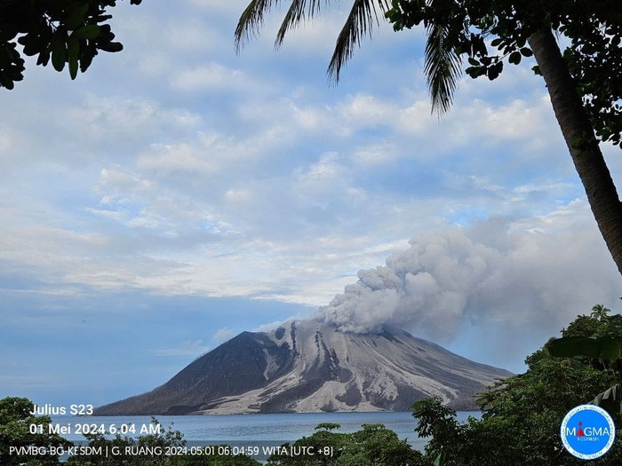 Gunung Ruang Erupsi Lagi, BMKG Pantau Ketinggian Muka Laut