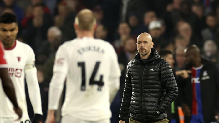 MU Dibantai Crystal Palace 0-4, Erik Ten Hag Dipecat Aja!