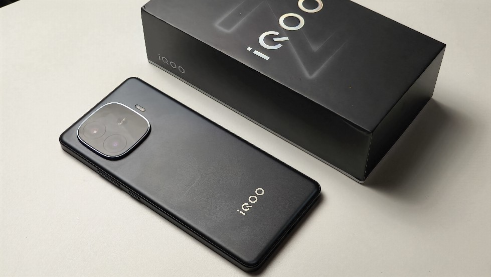 Review iQOO Z9 5G: Penantang Baru di Harga 4 Jutaan