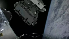 Roket SpaceX Malfungsi, Satelit Starlink Diprediksi Terbakar