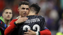 Ronaldo Nangis Gagal Penalti, Untung Ada Diogo Costa Penyelamat Portugal