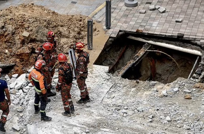 Sinkhole Telan Turis, Pakar Minta Bawah Tanah Kuala Lumpur Dipetakan