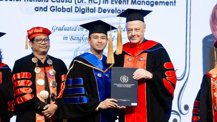 Kampus Pemberi Gelar Doktor Honoris ke Raffi Ahmad Dikuliti Warganet