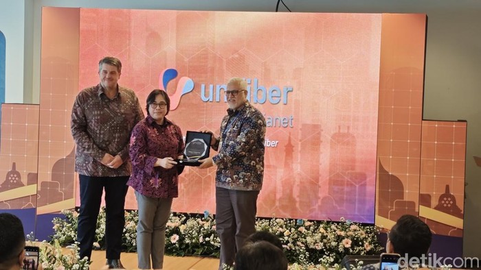 Lewat Unifiber, Asianet Genjot Internet Indonesia Biar Makin Kencang